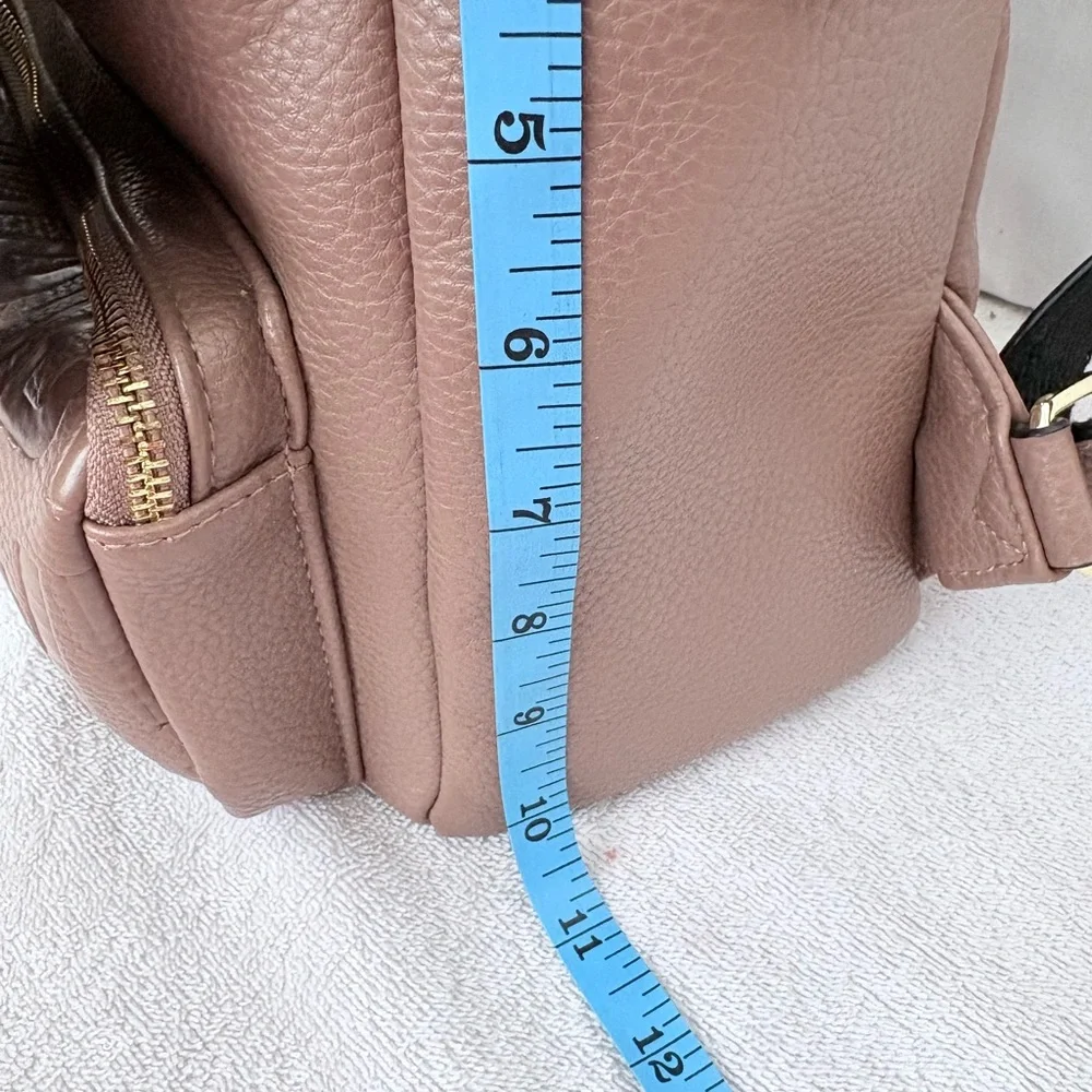 Steve Madden Faux Leather Mauve Backpack & Gold Accents Casual Women's Bag Sz M - Picture 12 of 15